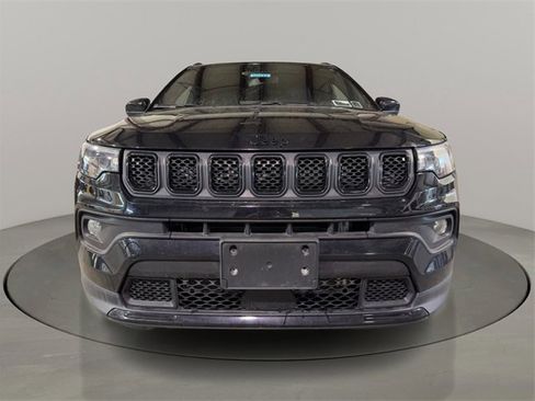 Used 2023 Jeep Compass Altitude image 2