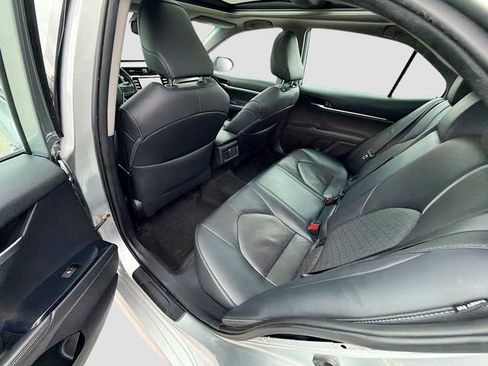 Used 2019 Toyota Camry XSE image 25