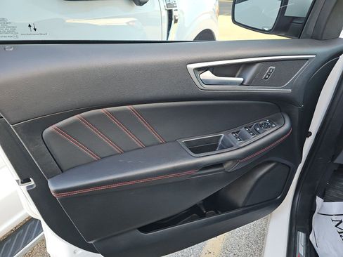 Used 2023 Ford Edge ST-Line image 15