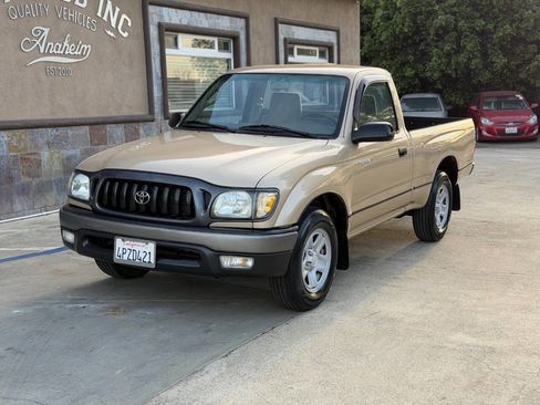 Used 2002 Toyota Tacoma 2WD Regular Cab image 2