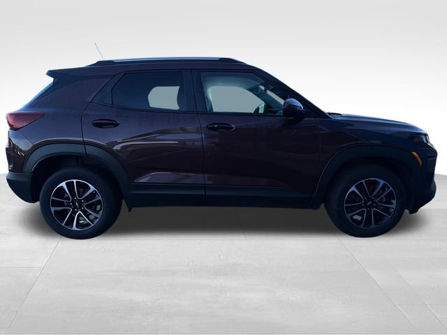 Used 2023 Chevrolet TrailBlazer LT w/ Convenience Package AWD/4WD image 8
