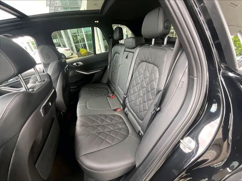 Used 2024 BMW X5 xDrive50e w/ Parking Assistance Package AWD/4WD image 28
