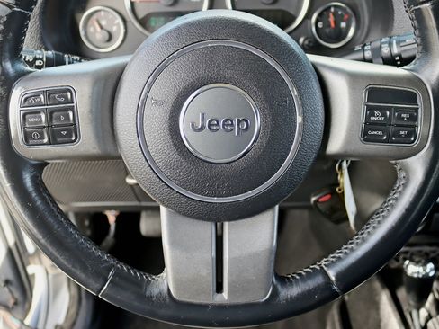 Used 2016 Jeep Wrangler Unlimited Sport image 18
