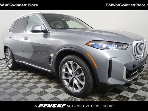 New 2026 BMW X5 xDrive50e image 1