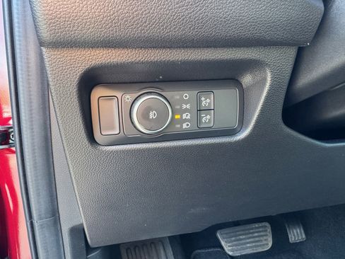 Used 2025 Ford Ranger XL image 11