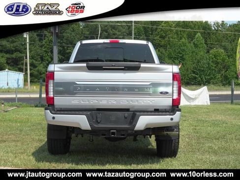 Used 2017 Ford F250 Platinum w/ FX4 Off-Road Package AWD/4WD image 8