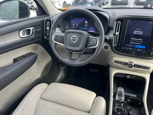 Certified 2023 Volvo XC40 B5 Ultimate w/ Protection Package Premier AWD/4WD image 7
