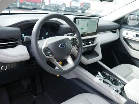 New 2026 Ford Explorer Active AWD/4WD image 16