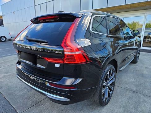 Certified 2023 Volvo XC60 T8 Ultimate AWD/4WD image 5