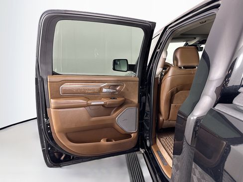 Used 2022 RAM 1500 Limited AWD/4WD image 26