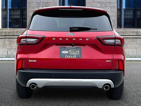 Used 2025 Ford Escape SE w/ PHEV Premium Package FWD image 4