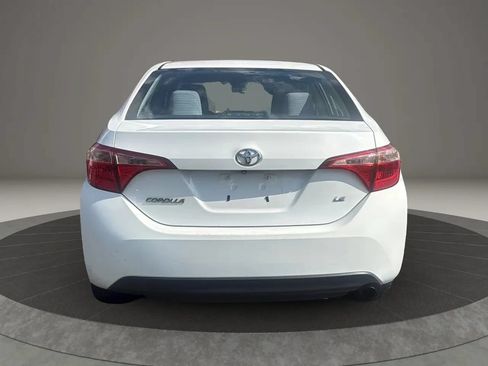 Used 2017 Toyota Corolla LE FWD image 5