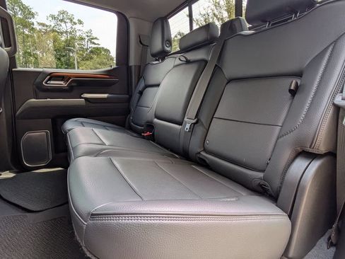 Used 2022 GMC Sierra 1500 Denali RWD image 13