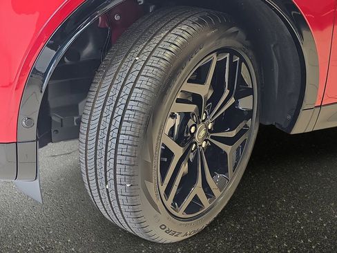 New 2026 Land Rover Discovery Sport Landmark image 33