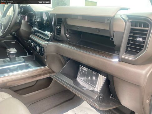 Used 2024 Chevrolet Silverado 1500 LT Trail Boss w/ Convenience Package II AWD/4WD image 44