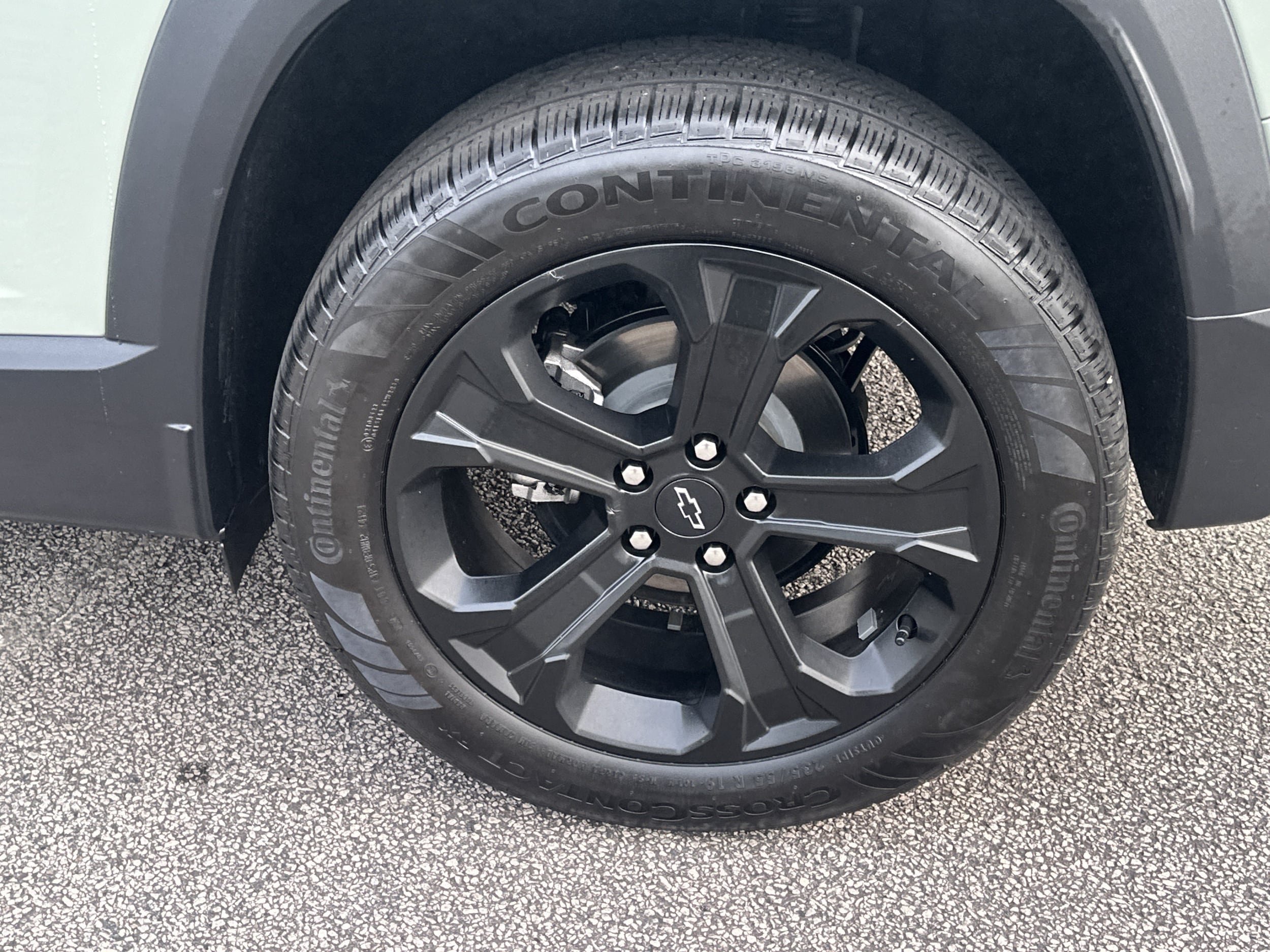 Used 2025 Chevrolet Equinox LT w/ Midnight Edition FWD image 19