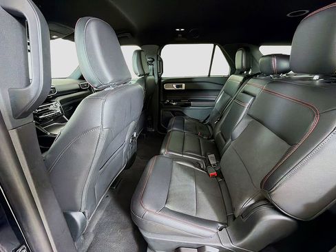 Used 2023 Ford Explorer ST-Line image 24