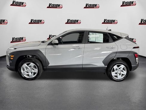 Used 2026 Hyundai Kona SE AWD/4WD image 2