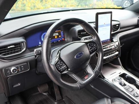 Used 2021 Ford Explorer ST w/ Equipment Group 401A AWD/4WD image 22