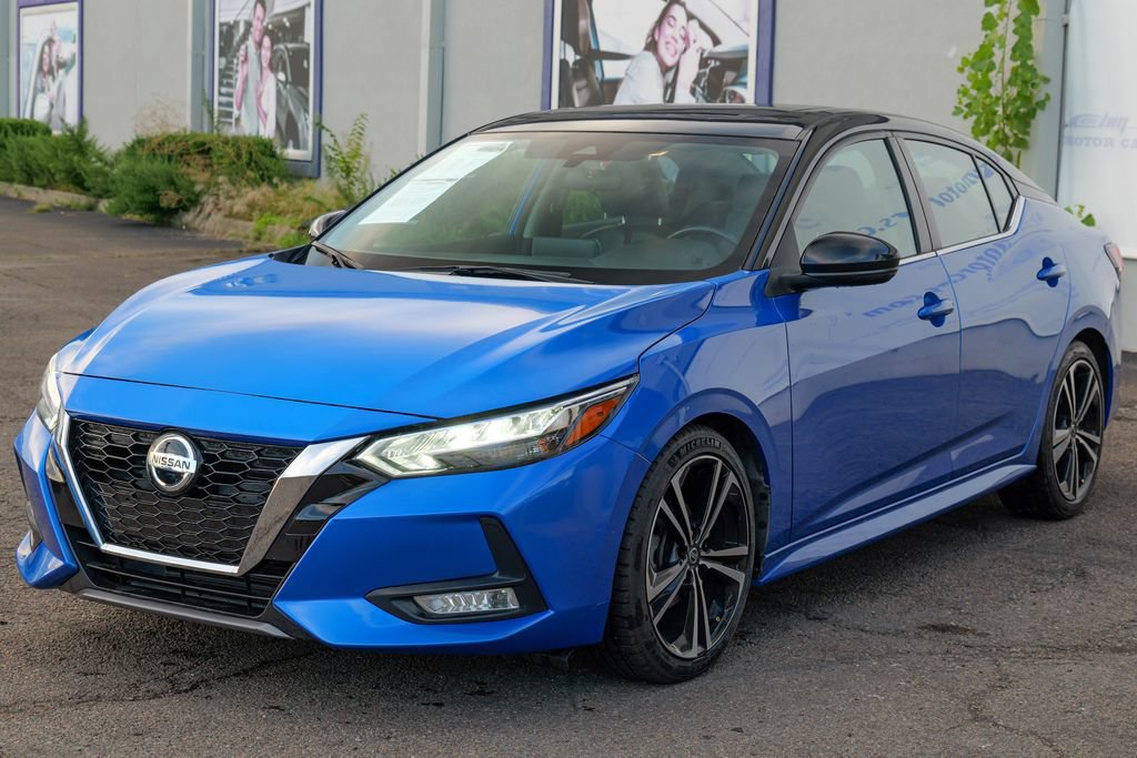 Used 2023 Nissan Sentra SR w/ SR Premium Package FWD image 3