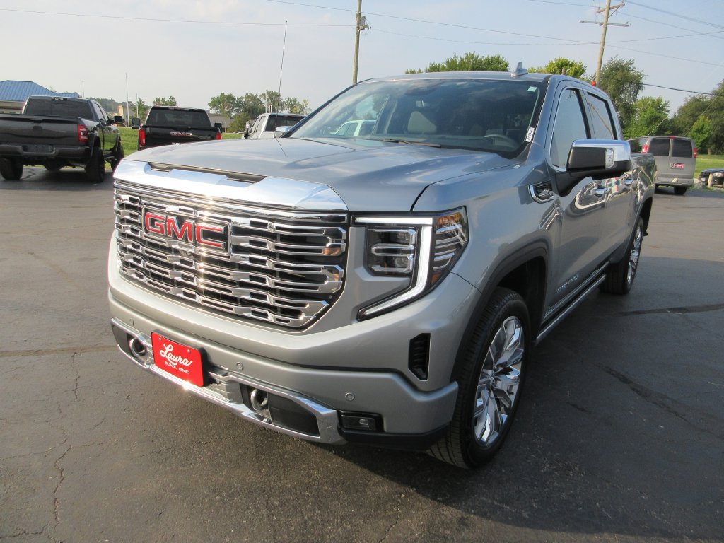 Certified 2026 GMC Sierra 1500 Denali w/ Denali Reserve Package AWD/4WD image 11