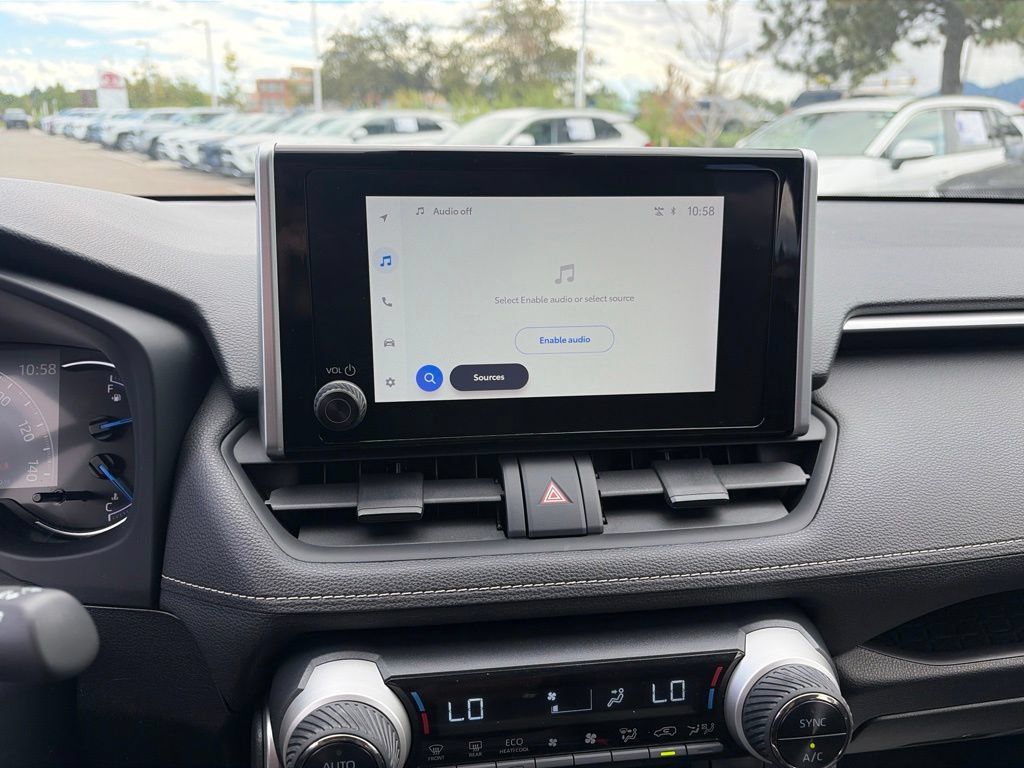 Used 2025 Toyota RAV4 LE AWD/4WD image 29