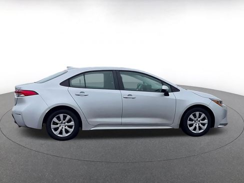 Used 2025 Toyota Corolla LE image 16