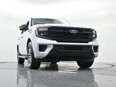 Certified 2025 Ford Expedition Active RWD image 39
