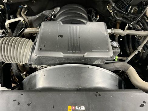 Used 2021 Chevrolet Silverado 2500 LT w/ Convenience Package image 24