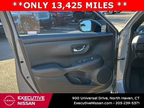 Used 2024 Honda HR-V Sport image 8