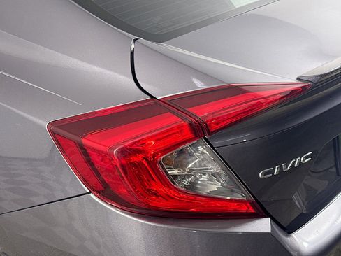 Used 2020 Honda Civic Touring image 36