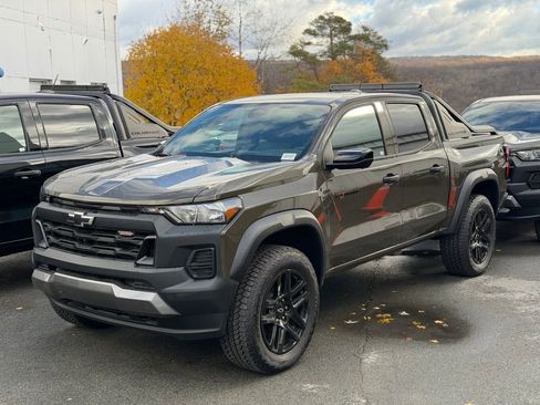 New 2025 Chevrolet Colorado Trail Boss w/ Midnight Edition image 1