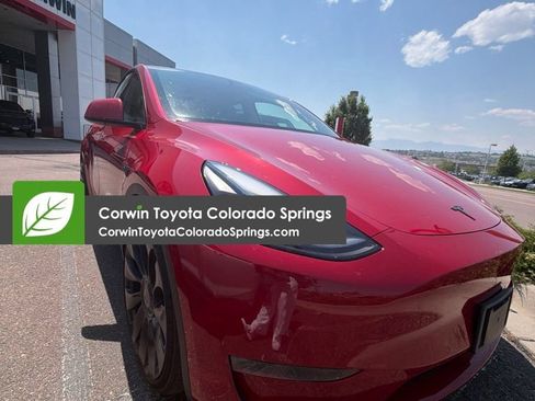 Used 2022 Tesla Model Y Performance AWD/4WD image 11