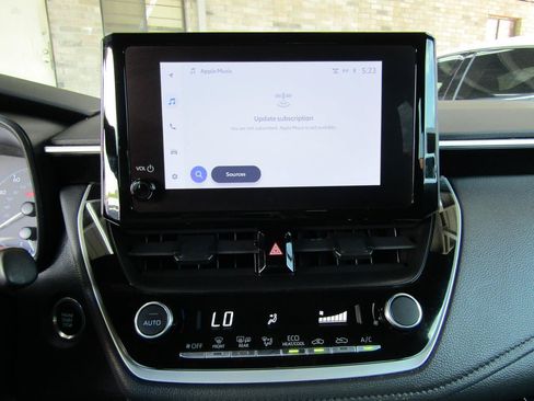 Used 2024 Toyota Corolla SE FWD image 17