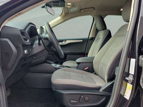 Certified 2020 Ford Escape SE image 7