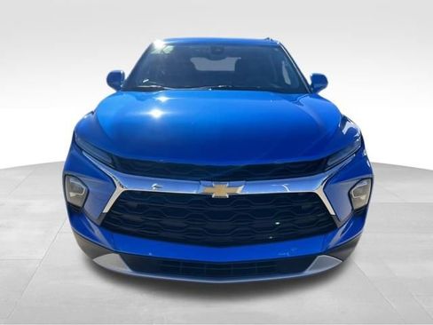 Certified 2024 Chevrolet Blazer LT w/ Convenience Package image 3