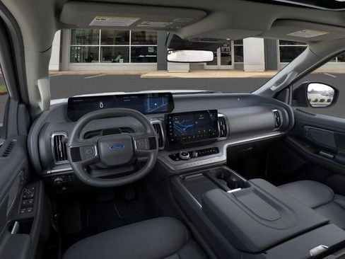 New 2026 Ford Expedition Max Platinum w/ Driver's Package image 9