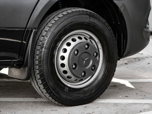 Used 2021 Mercedes-Benz Sprinter 3500 image 46