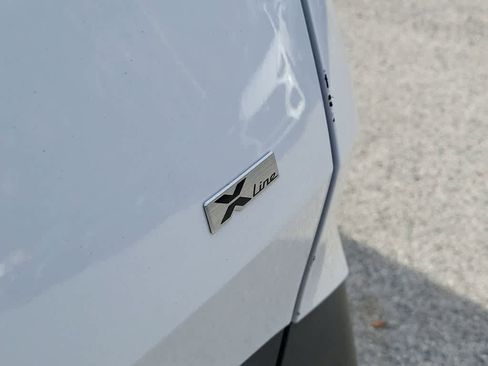 Used 2025 Kia Sportage X-Line w/ Premium Package image 6