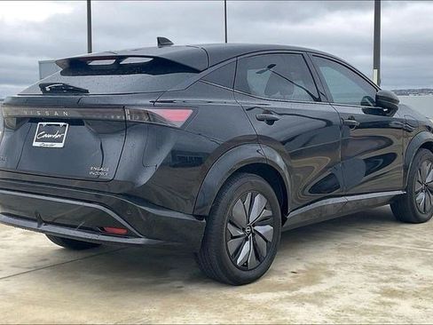 Used 2023 Nissan Ariya AWD image 2