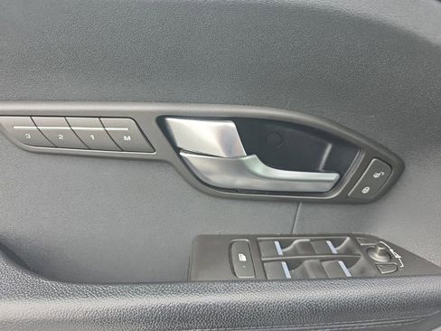 Used 2015 Land Rover Range Rover Evoque Pure Plus image 24