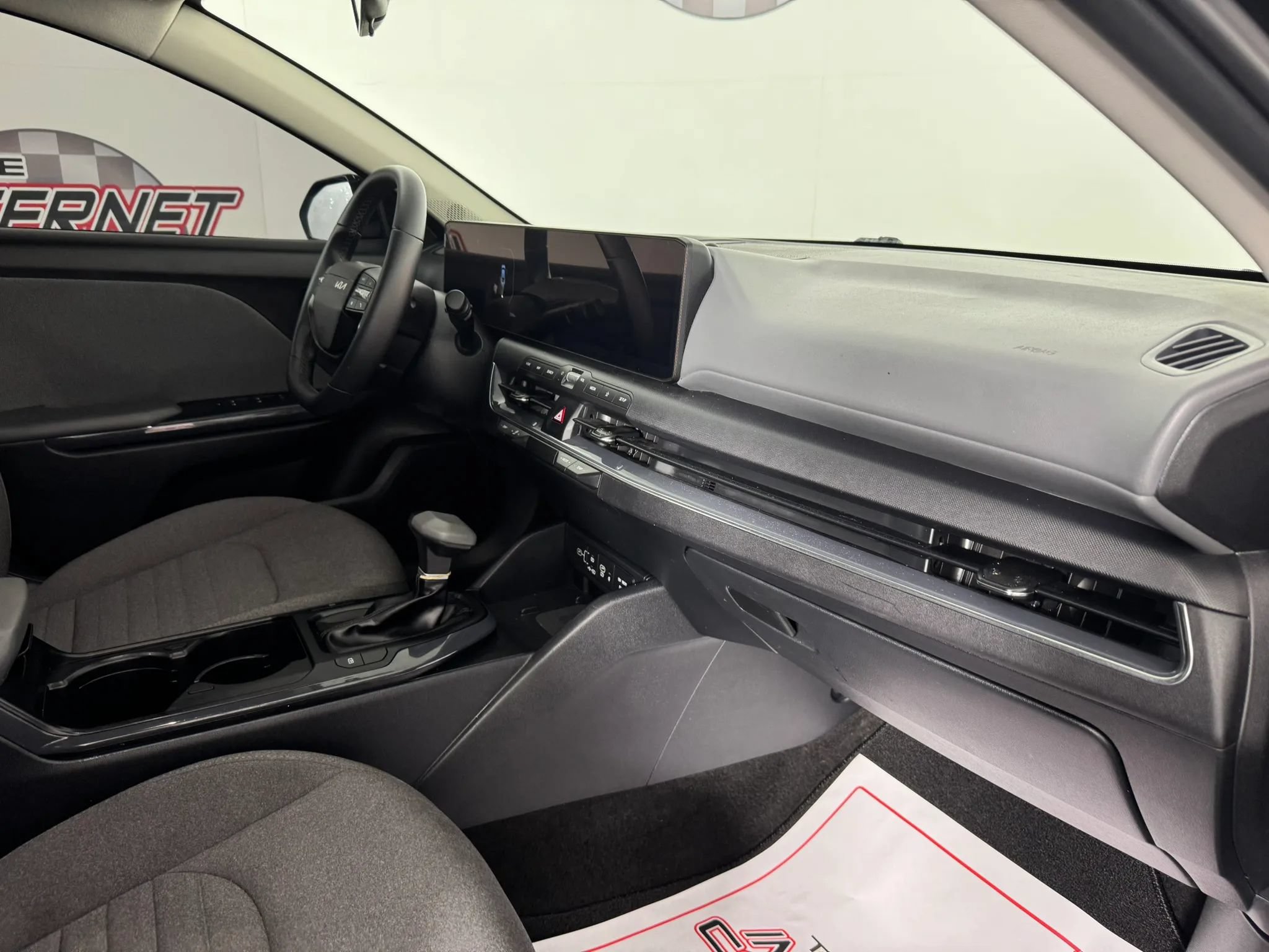 Used 2025 Kia K4 EX FWD image 12