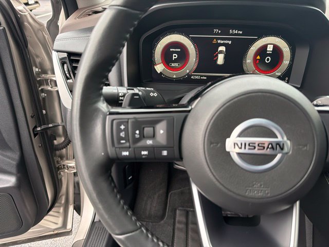 Used 2021 Nissan Rogue Platinum AWD/4WD image 21