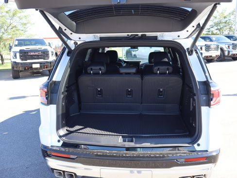 New 2026 GMC Acadia Denali w/ Super Cruise Package AWD/4WD image 16