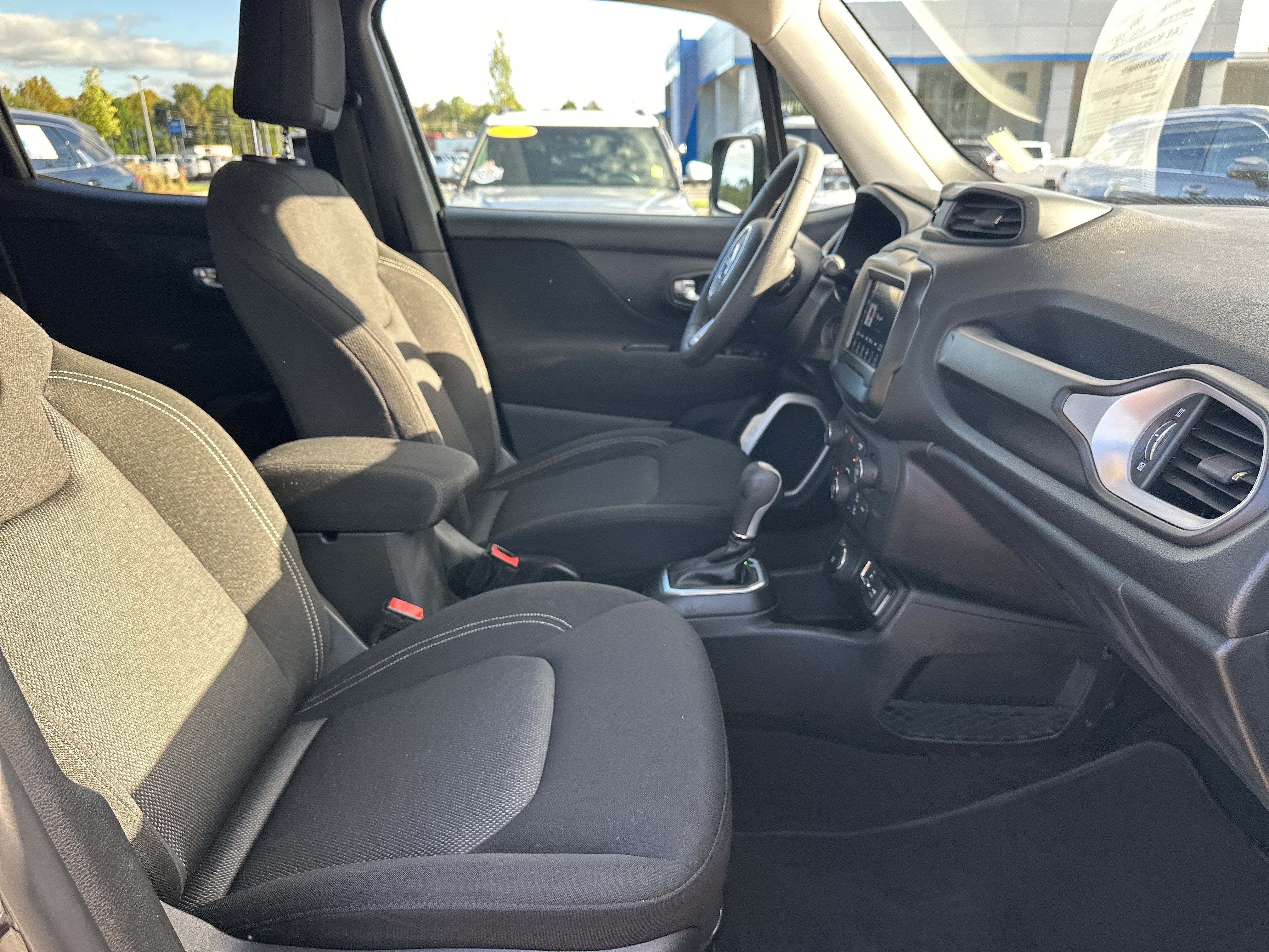 Used 2021 Jeep Renegade Sport AWD/4WD image 14