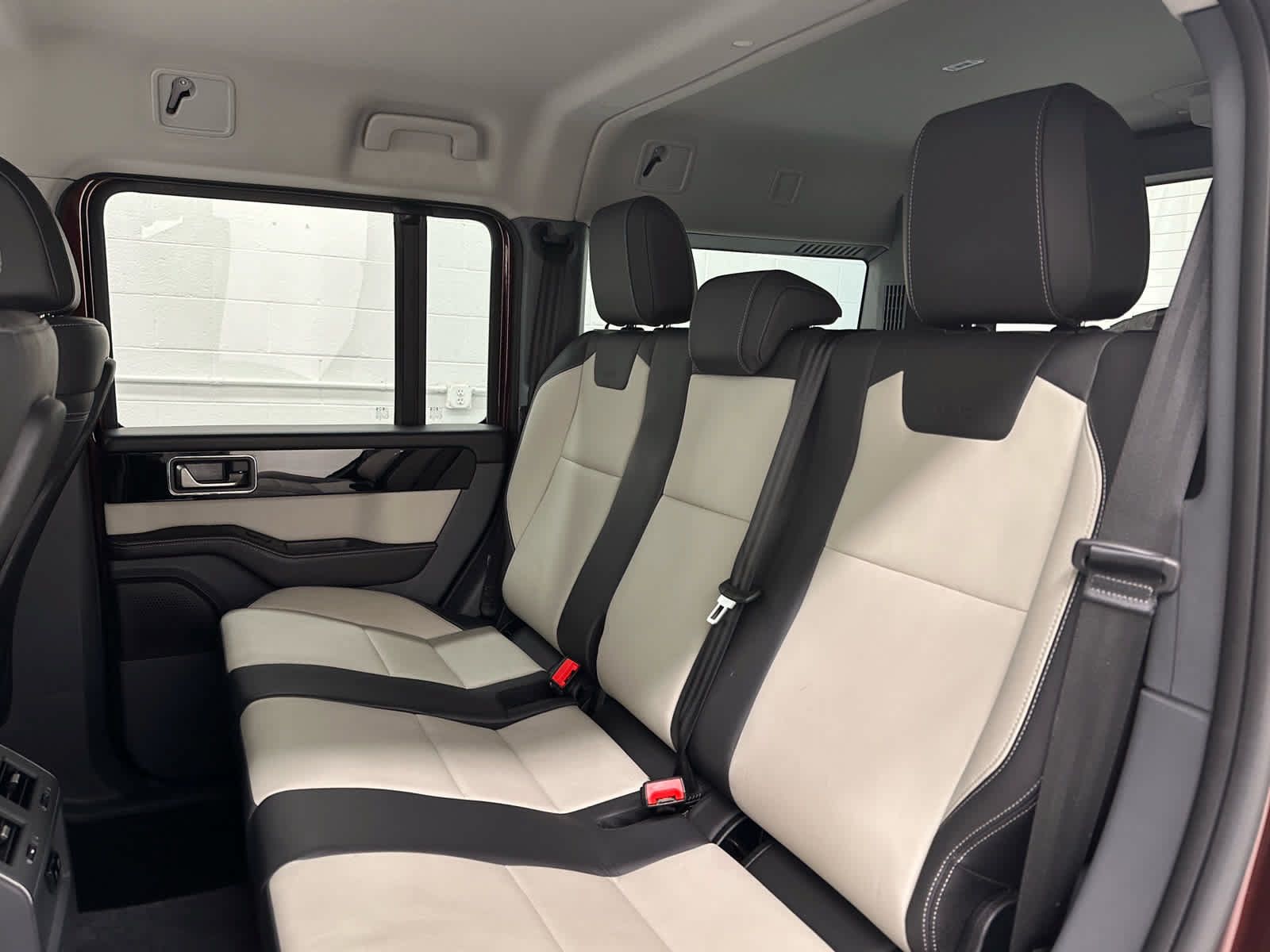 Used 2024 INEOS Grenadier Station Wagon AWD/4WD image 15