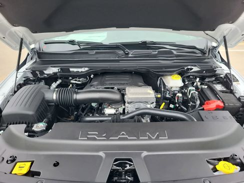 New 2026 RAM 1500 Express RWD image 18