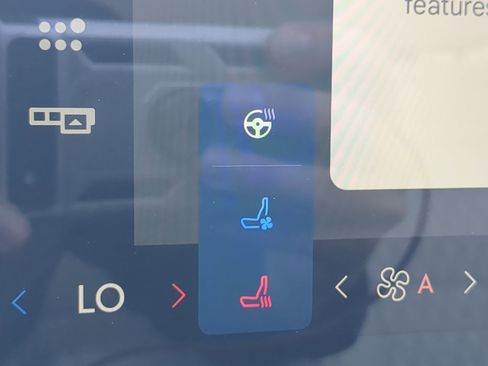 Used 2024 Lincoln Nautilus Black Label w/ Jet Appearance Package (87T) image 22