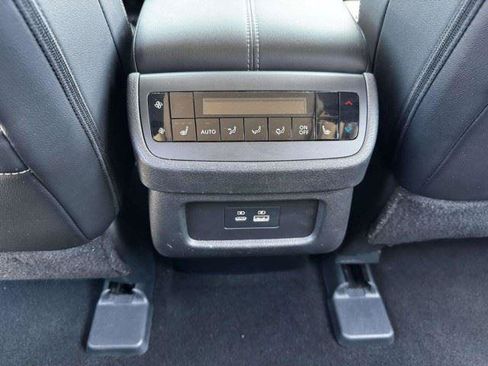 Used 2023 Nissan Pathfinder SL w/ SL Premium Package FWD image 38