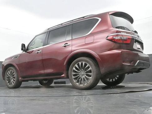 Used 2023 Nissan Armada Platinum w/ Captain's Chairs Package AWD/4WD image 10